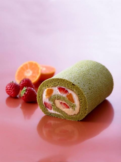 Patisserie KIHACHI - 季節英式查佛蛋糕：瀬戶柑橘與紅頰草莓的瑞士蛋糕卷