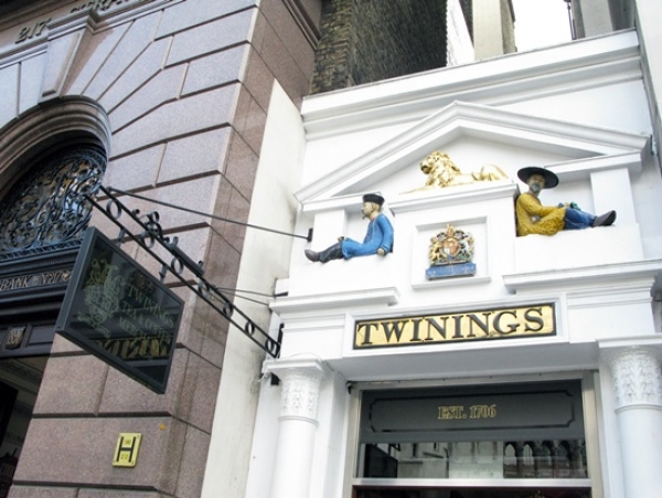 專訪英國御用皇家茶葉百年老店Twinings唐寧茶第十代繼承人：茶葉大師史蒂芬‧唐寧