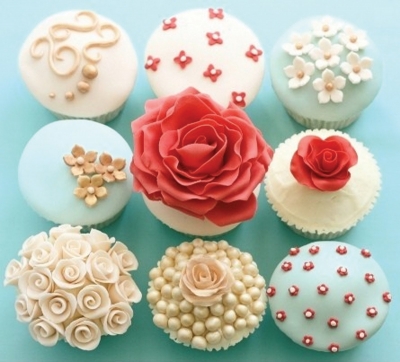 花朵杯子蛋糕