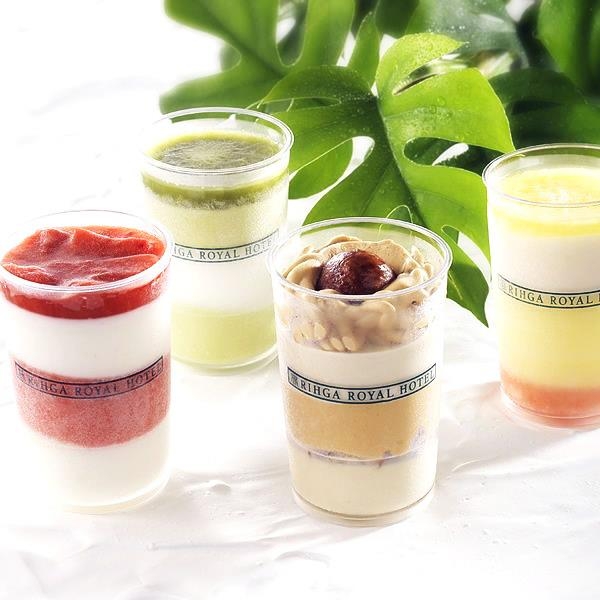 Rihga Royal Hotels - 四種四層彩色餐後冰淇淋甜點