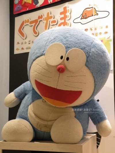 哆啦A夢絨毛娃娃