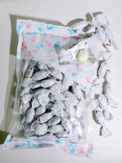 光伸珍珠免稅店 - 杏仁果白色巧克力