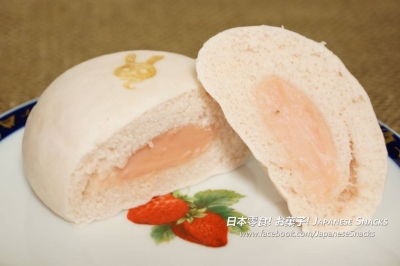 CircleKSunkus日本OK便利商店 - Luna Luna草莓牛奶包子