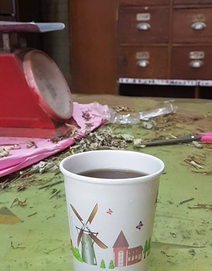 台灣台北 - 滋生草藥店